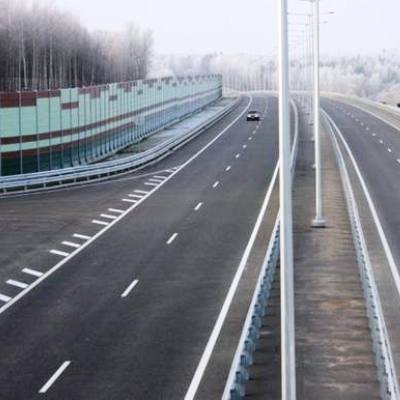 Более 7,5 километров шумозащитных экранов появится на Калужском шоссе