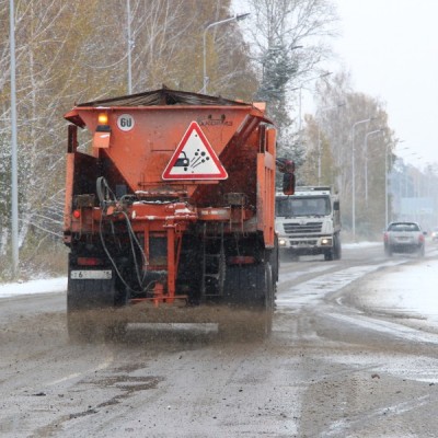 Около 44 тонн реагентов завезли в поселение Внуковское для обработки дорог